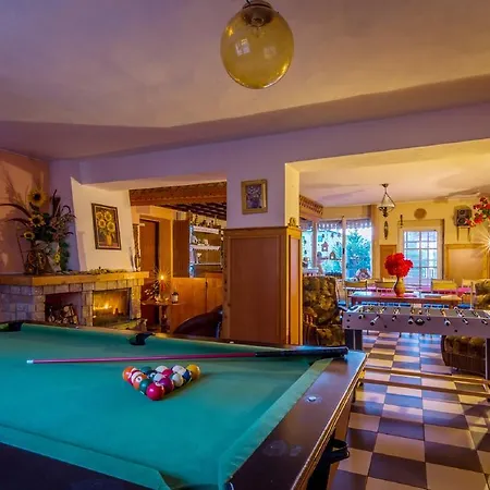 Guest house Veverica 2*