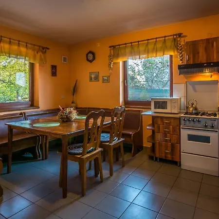 Vendégház Veverica 2*