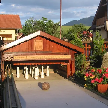 Guest house Veverica 2*