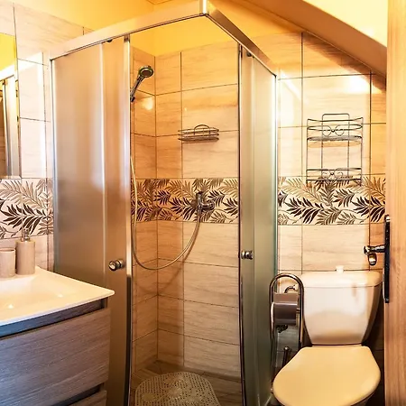 Veverica 2* Lipótszentmiklós